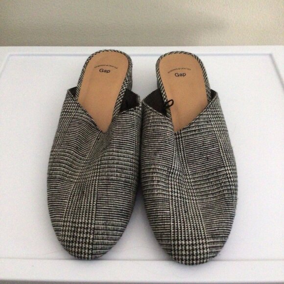 GAP Black and White Mules - Picture 2 of 9